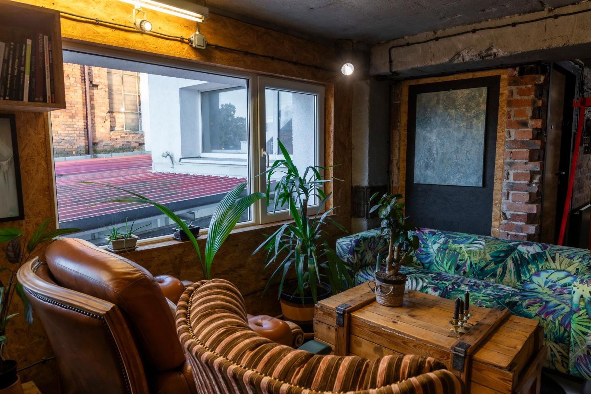 Fabryka Kobra Apartment *