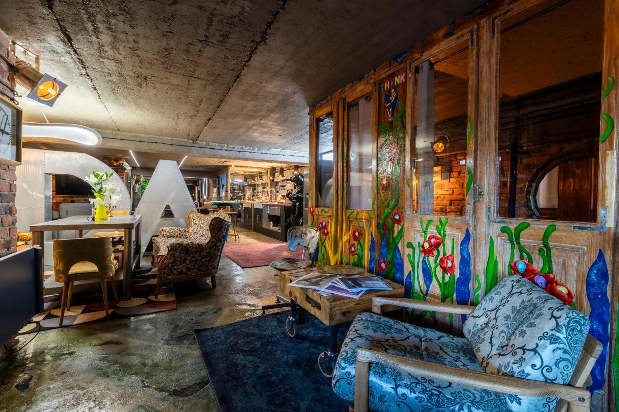 Fabryka Kobra Apartment *