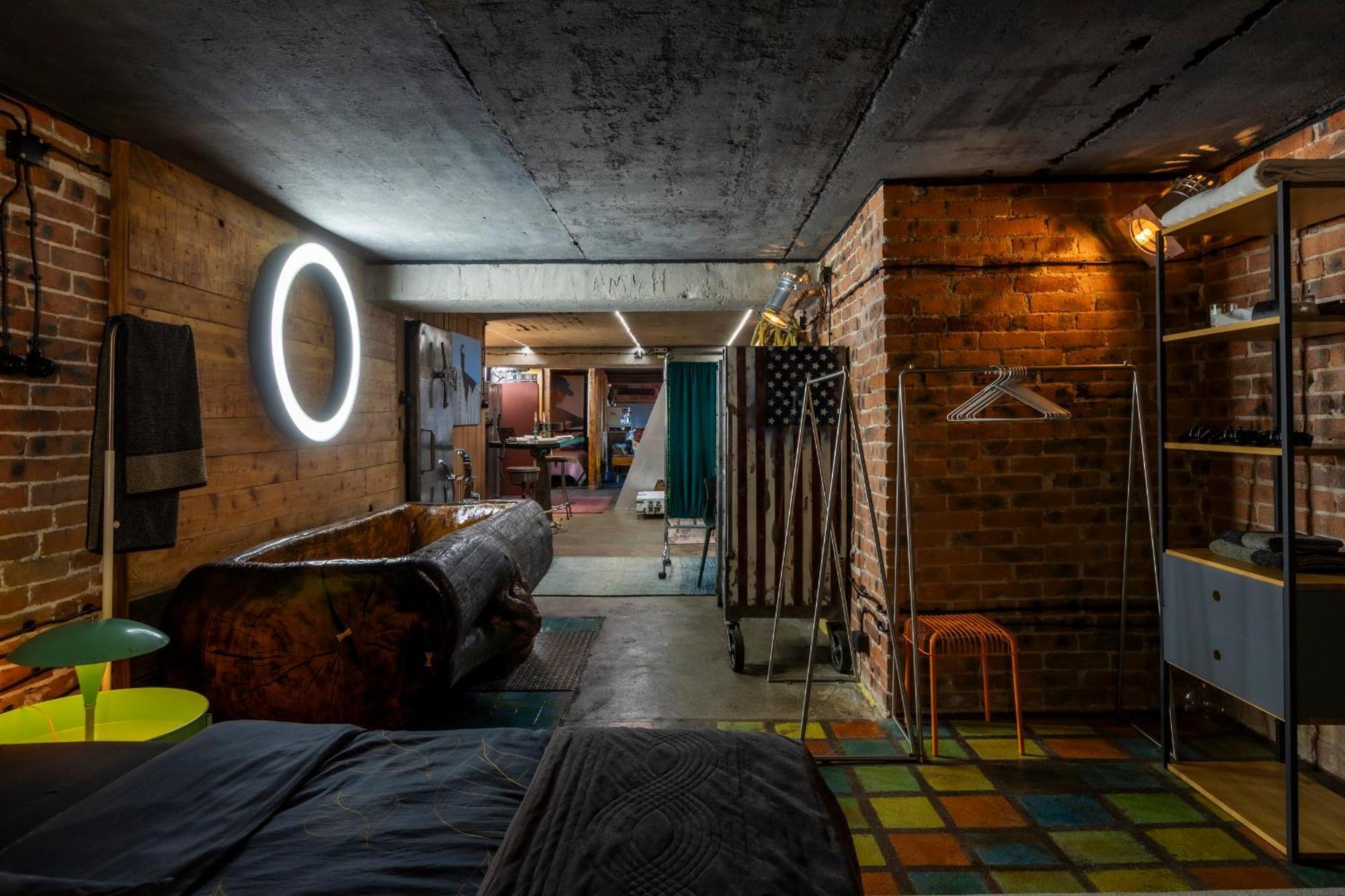 Fabryka Kobra Apartment